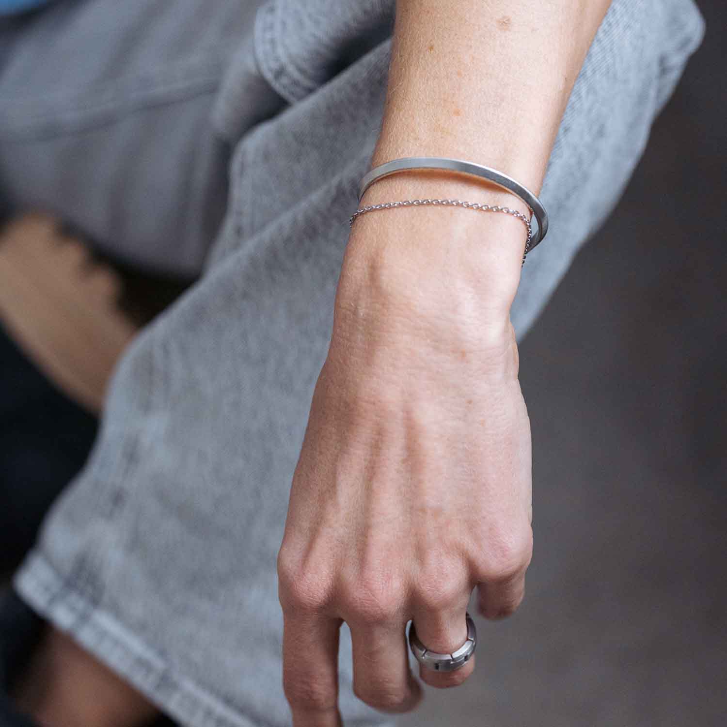 Casual Chic Armreif