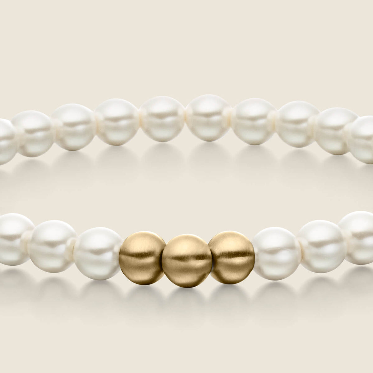 Golden Sphere Armband