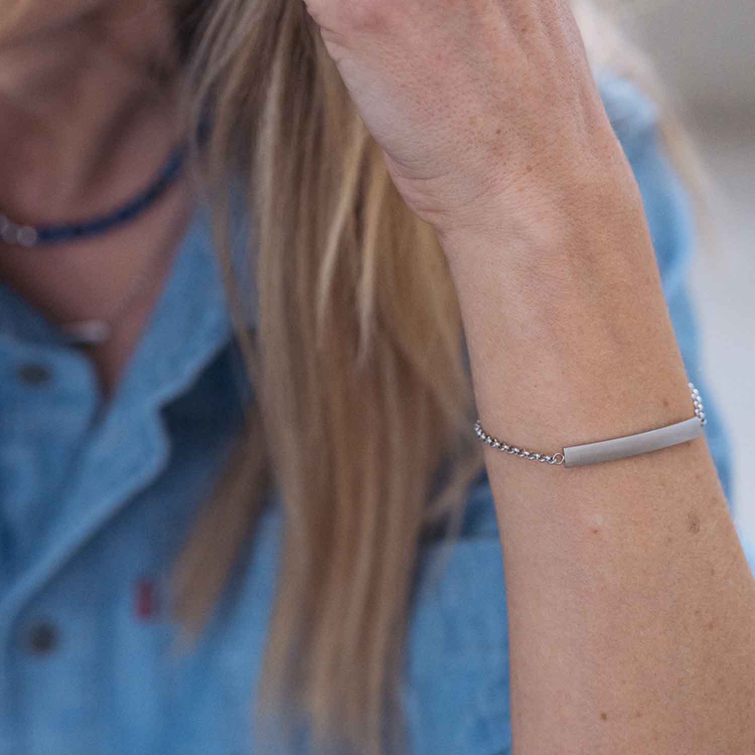 Lunar Armband