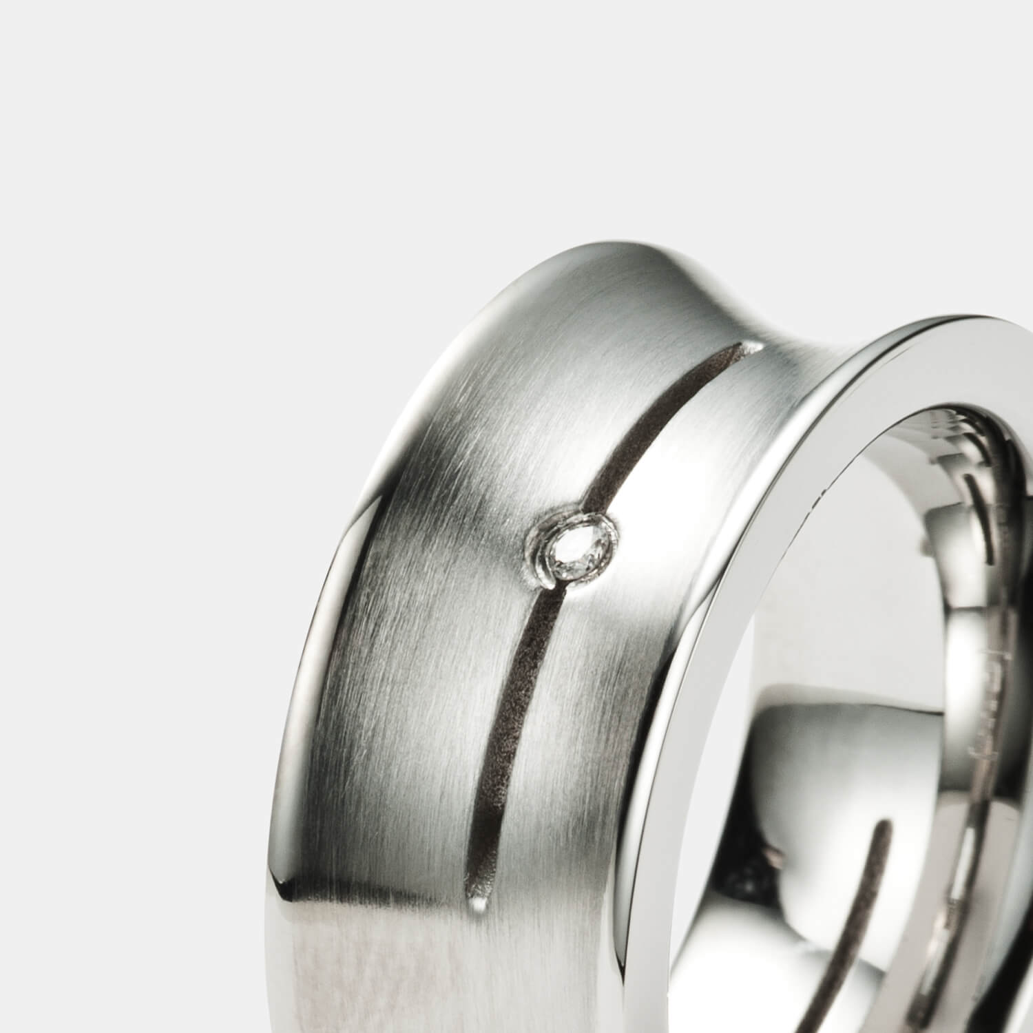 Pure Ring, Diamant