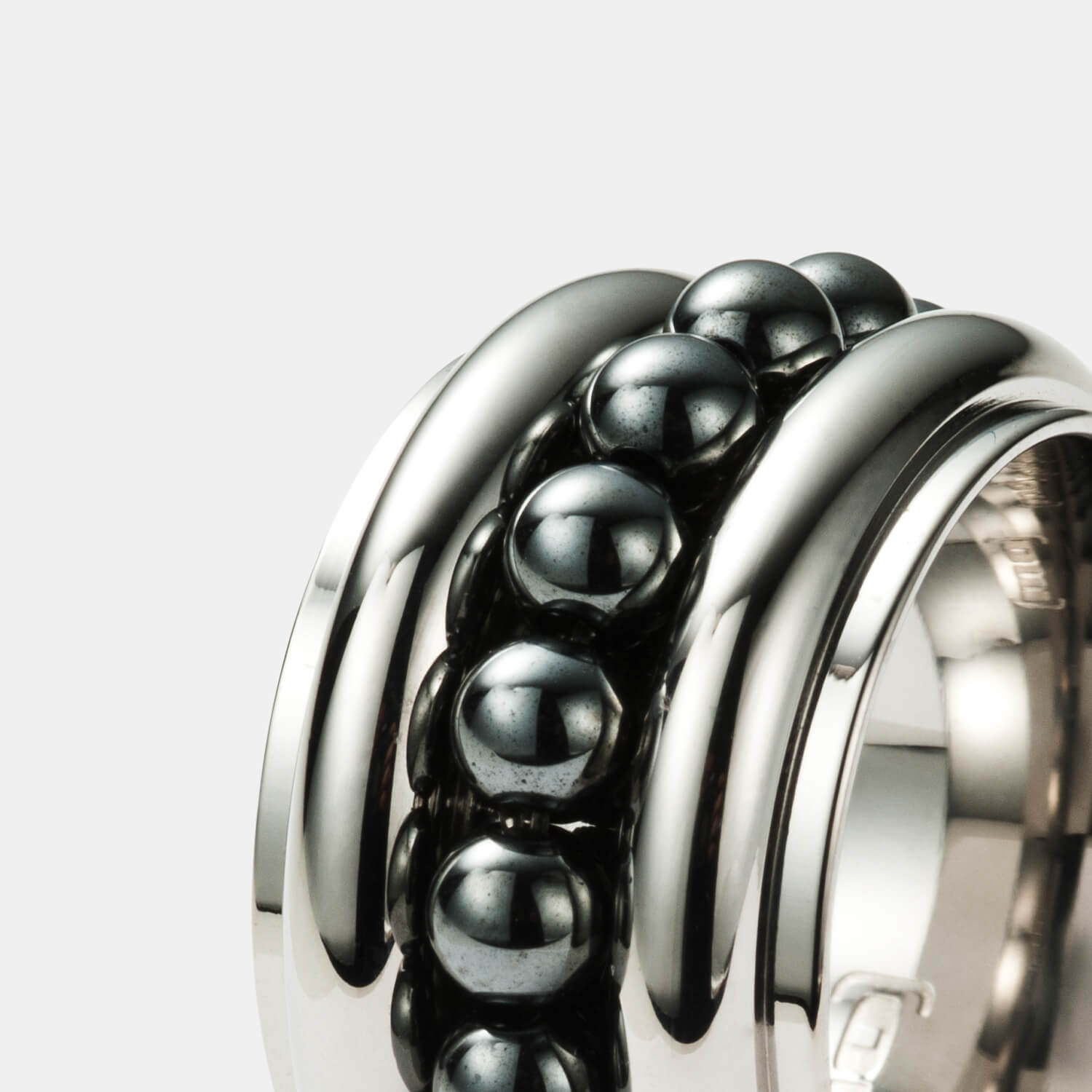 Sphere Ring, Hämatit