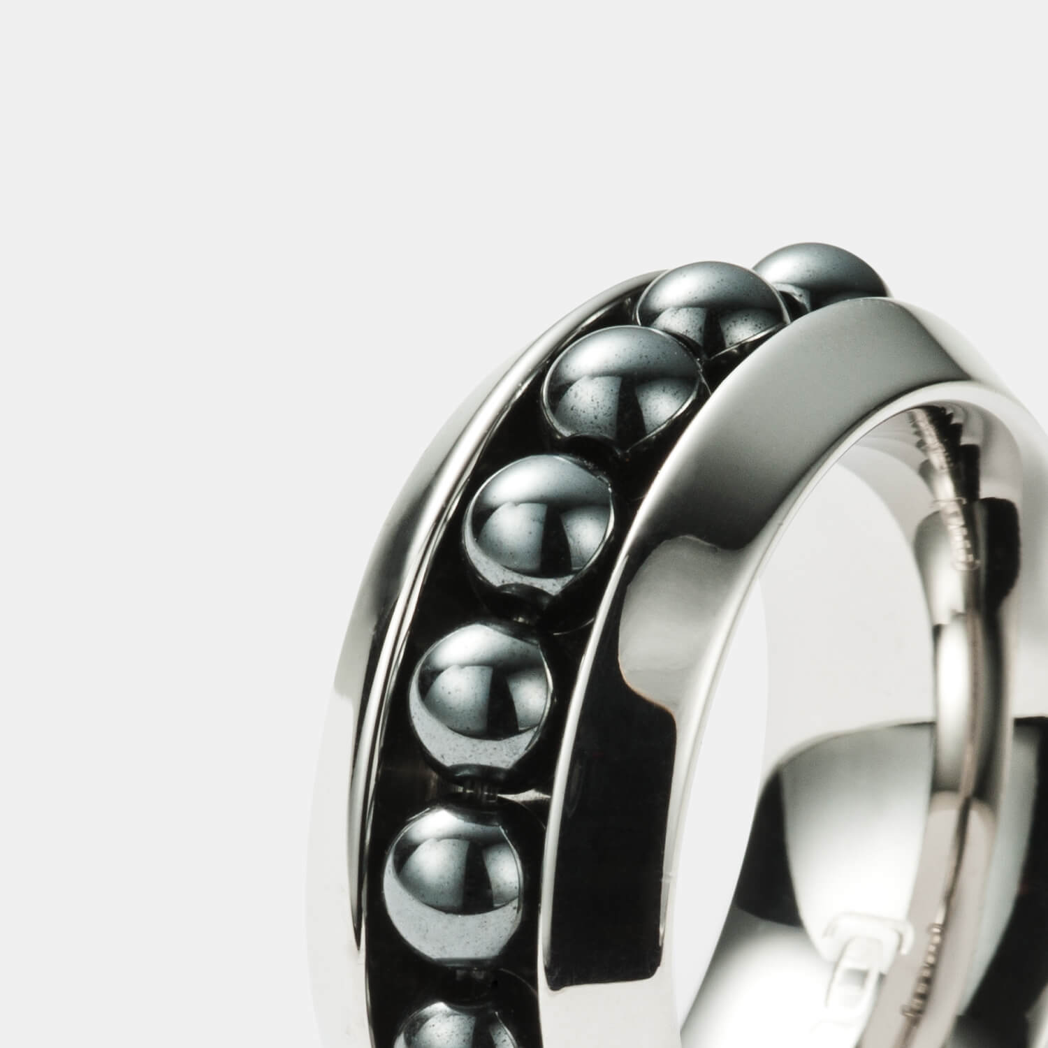 Sphere Ring, Hämatit