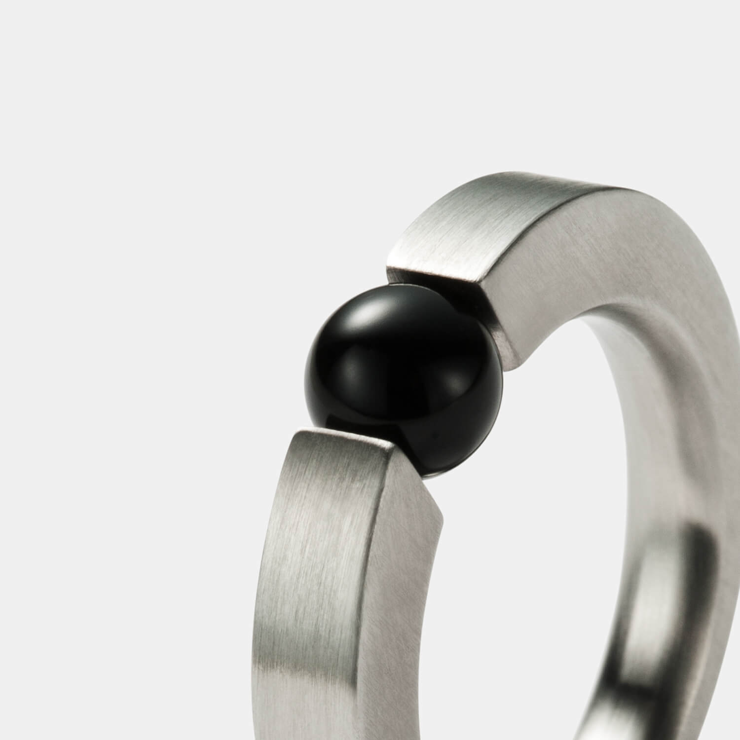 Sphere Spannring, Onyx