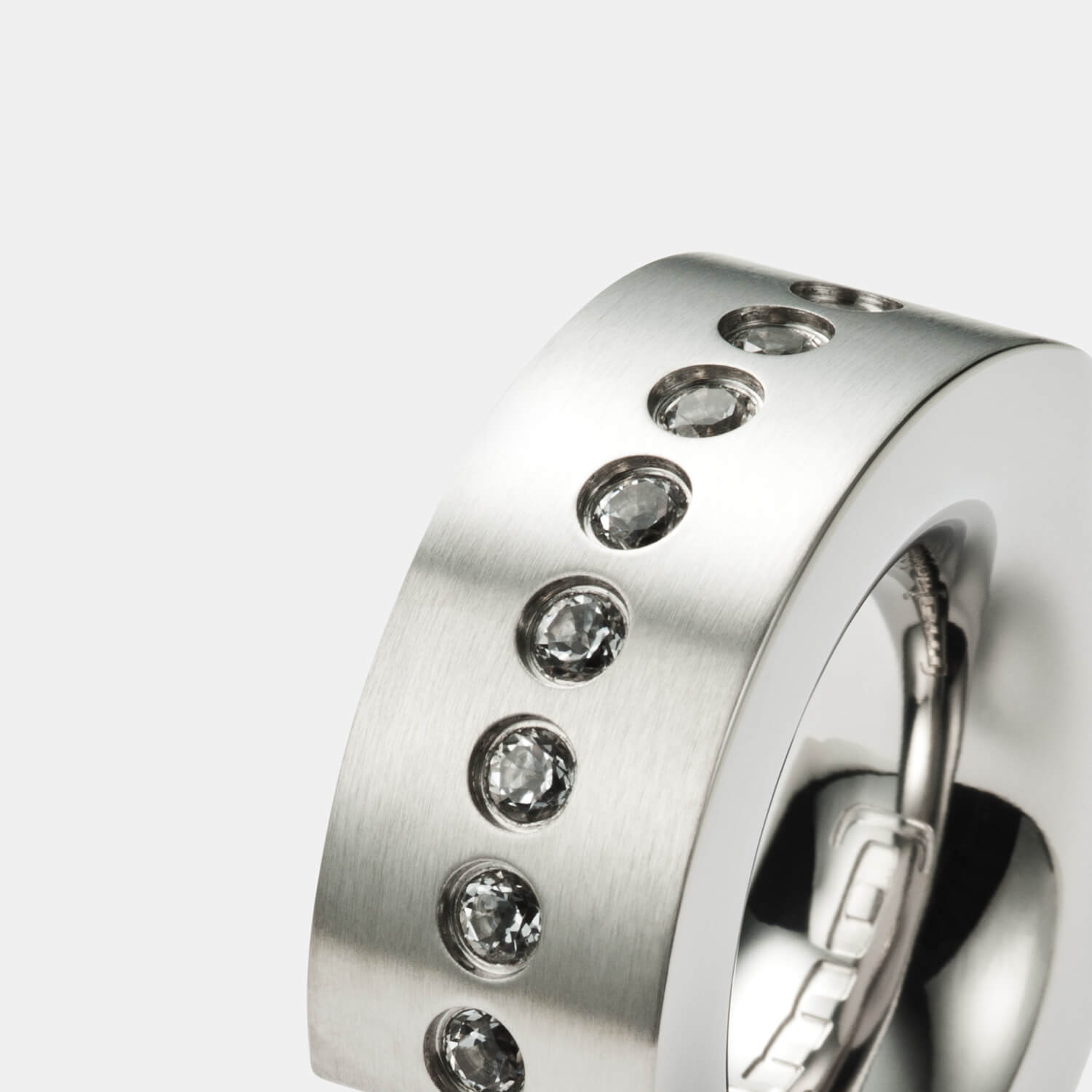 Statement Ring, Topase