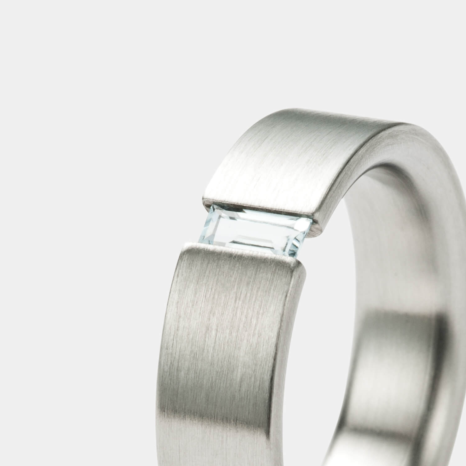 Symphony Spannring, Aquamarin