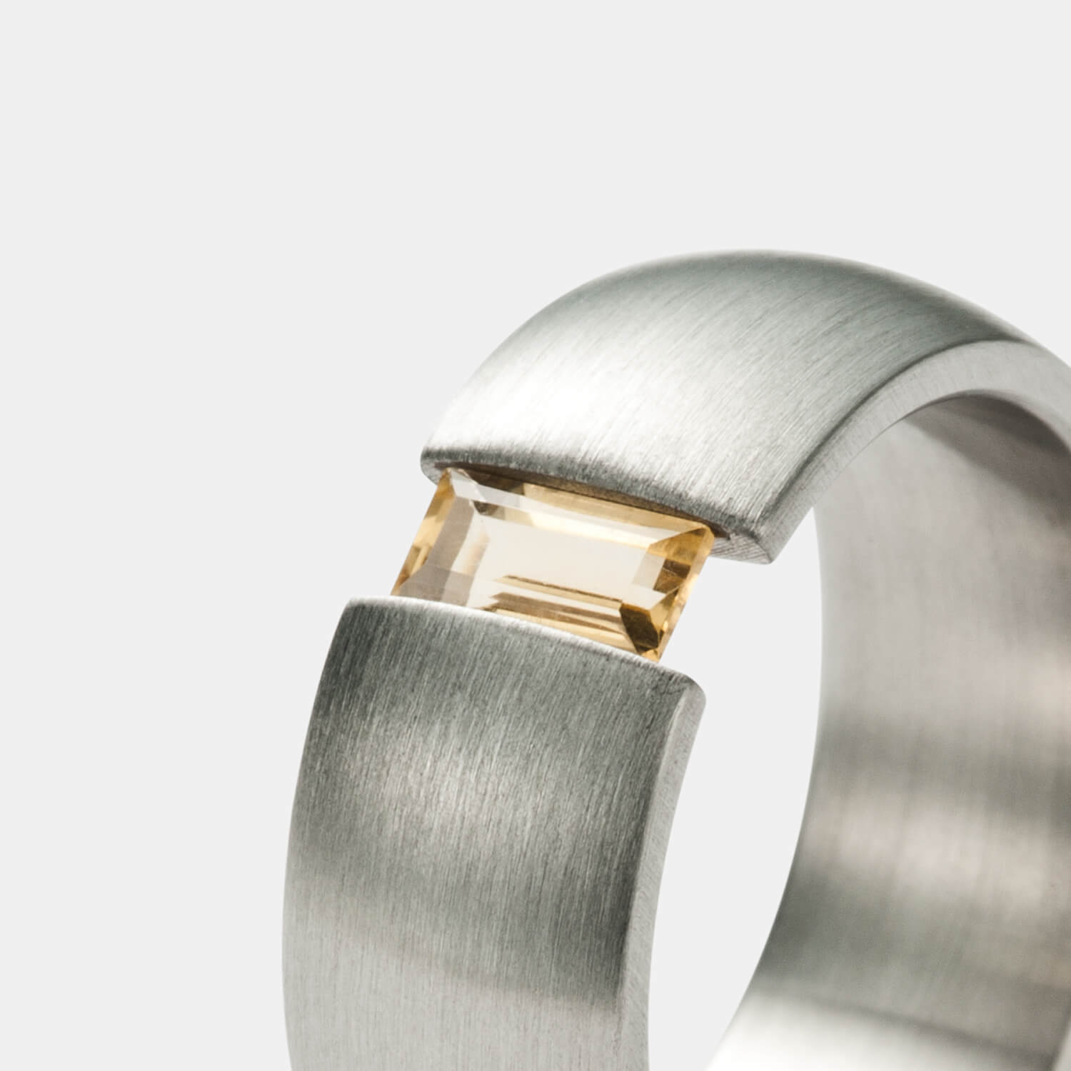 Symphony Spannring, Citrin