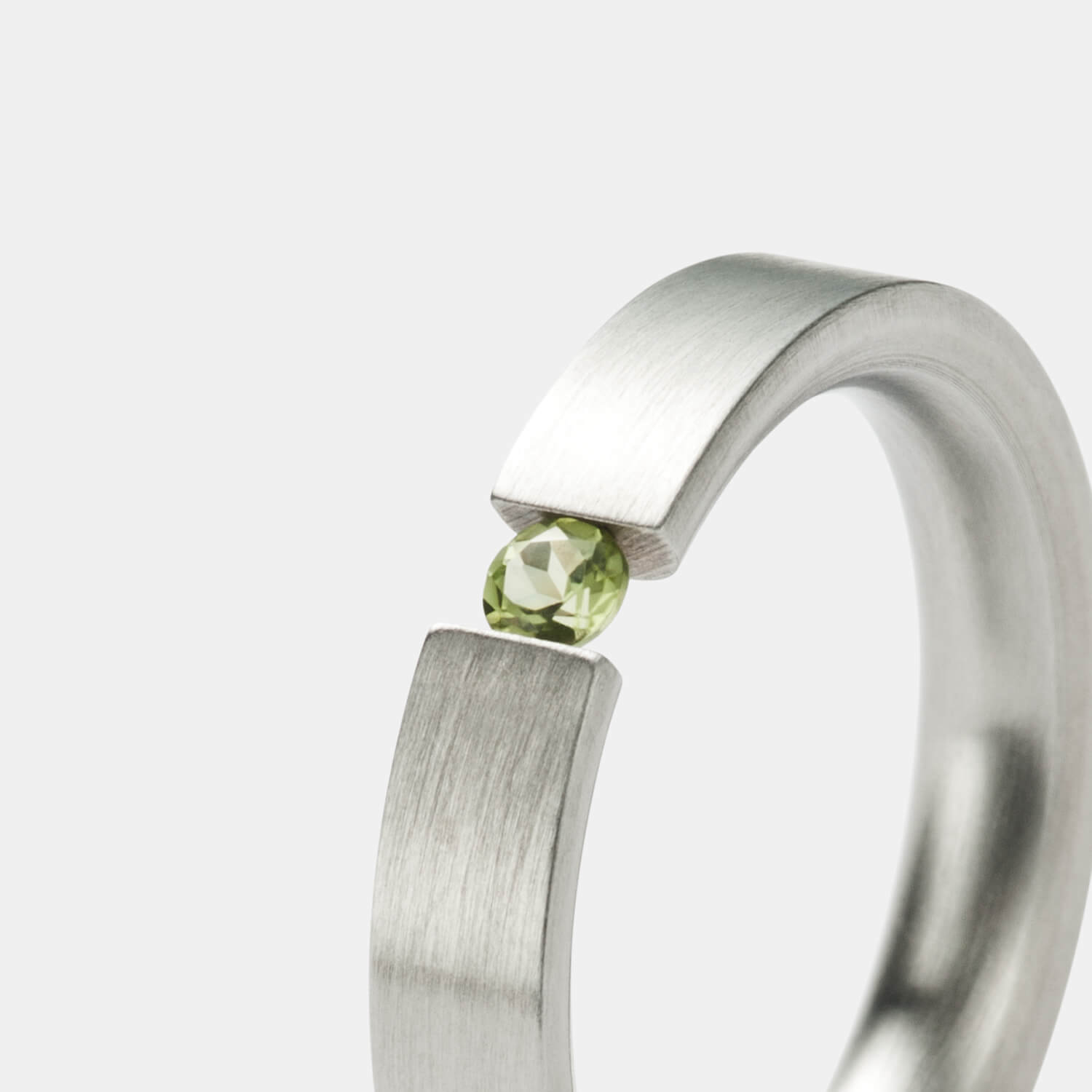 Symphony Spannring, Peridot