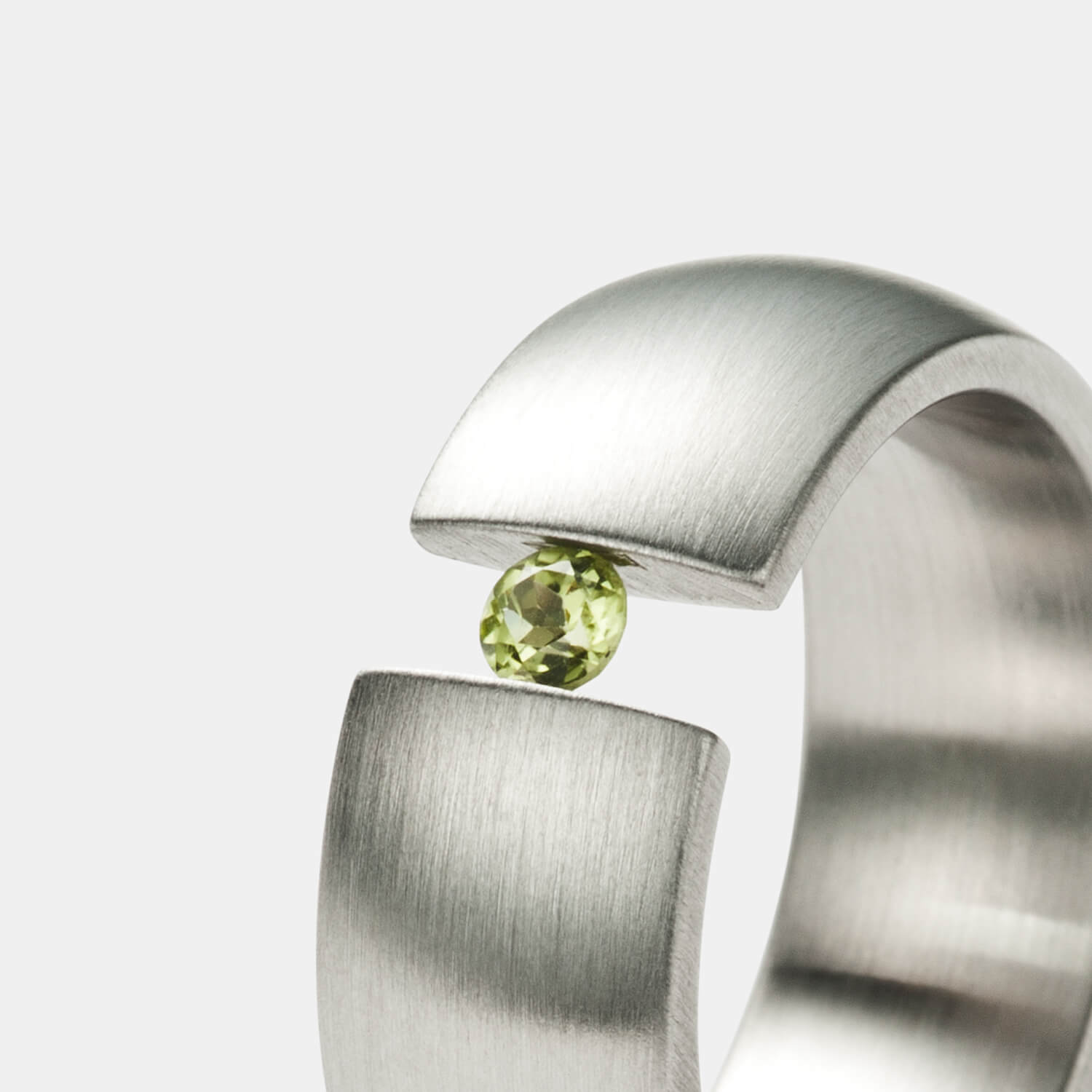 Symphony Spannring, Peridot