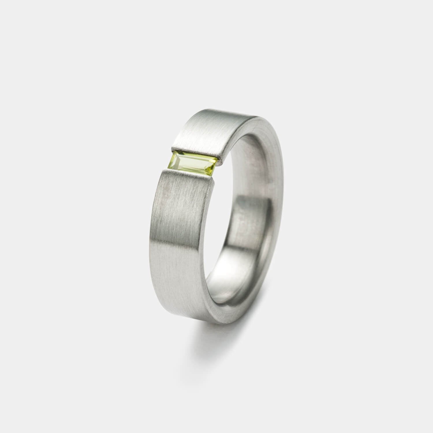 Symphony Spannring, Peridot