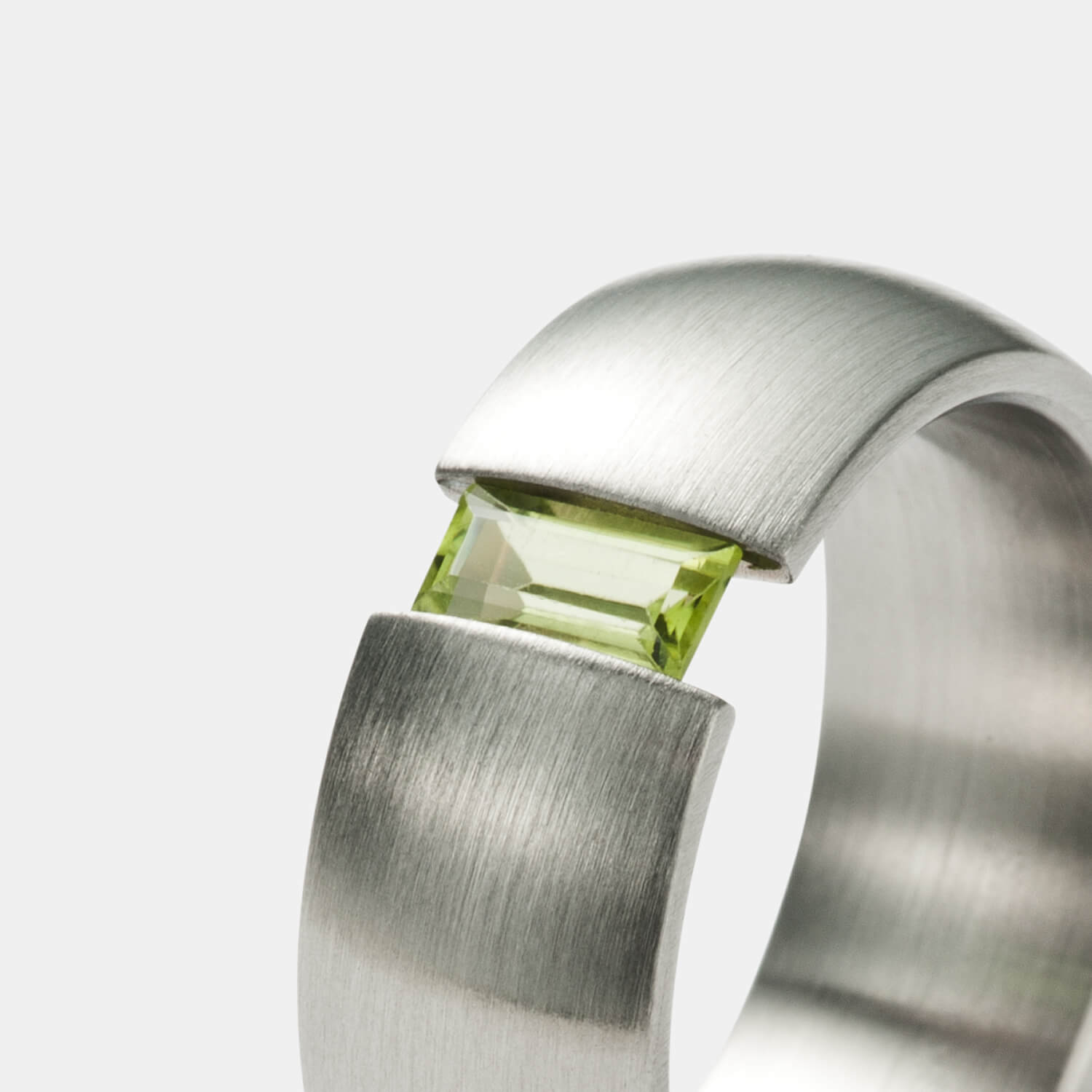 Symphony Spannring, Peridot