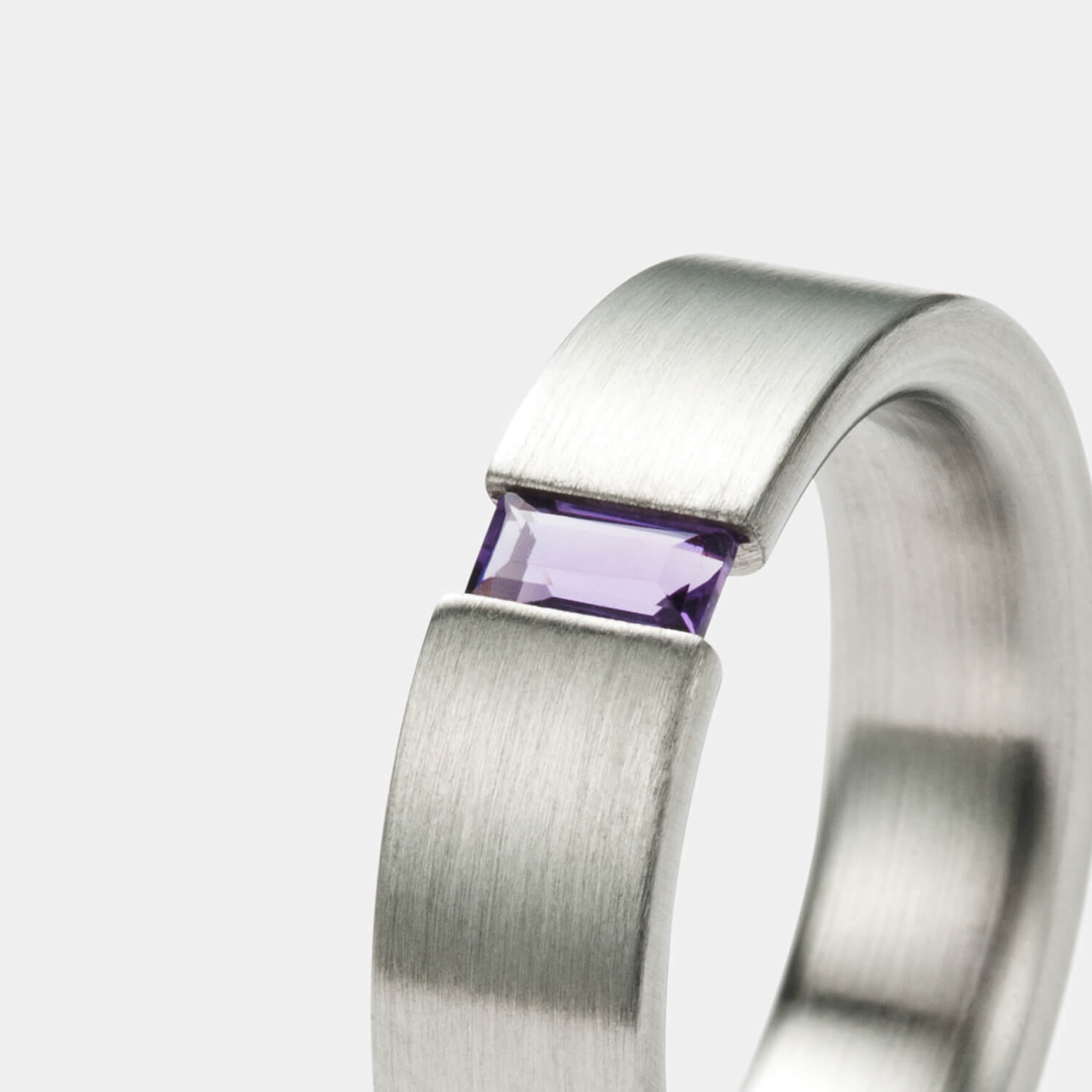 Symphony Spannring, Amethyst