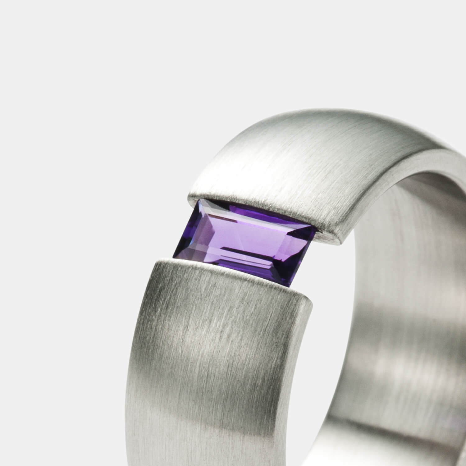 Symphony Spannring, Amethyst