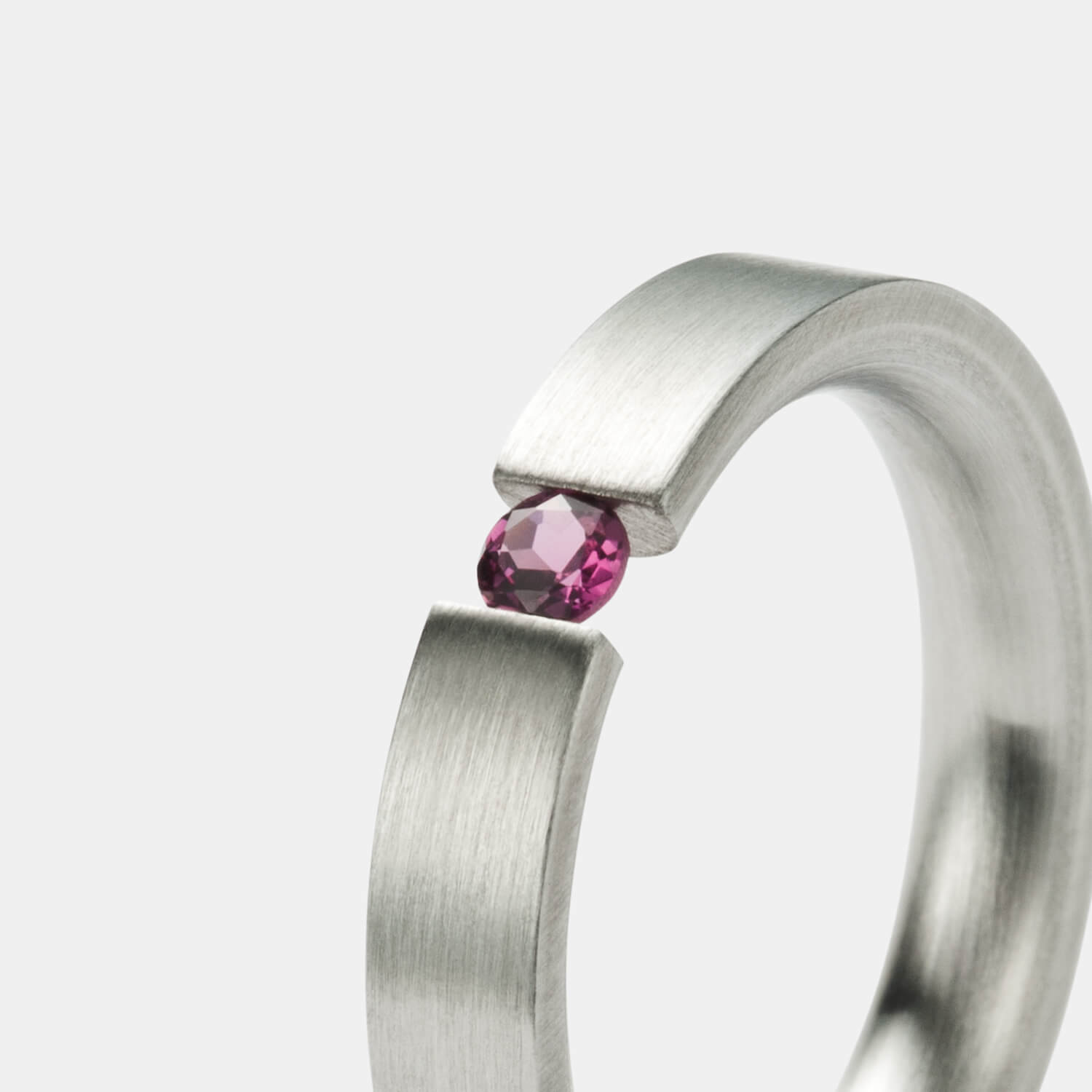 Symphony Spannring, Rhodolith