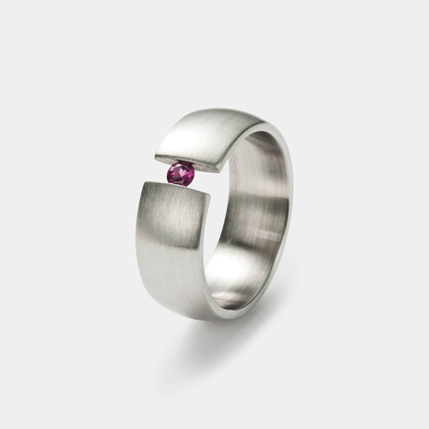 Symphony Spannring, Rhodolith