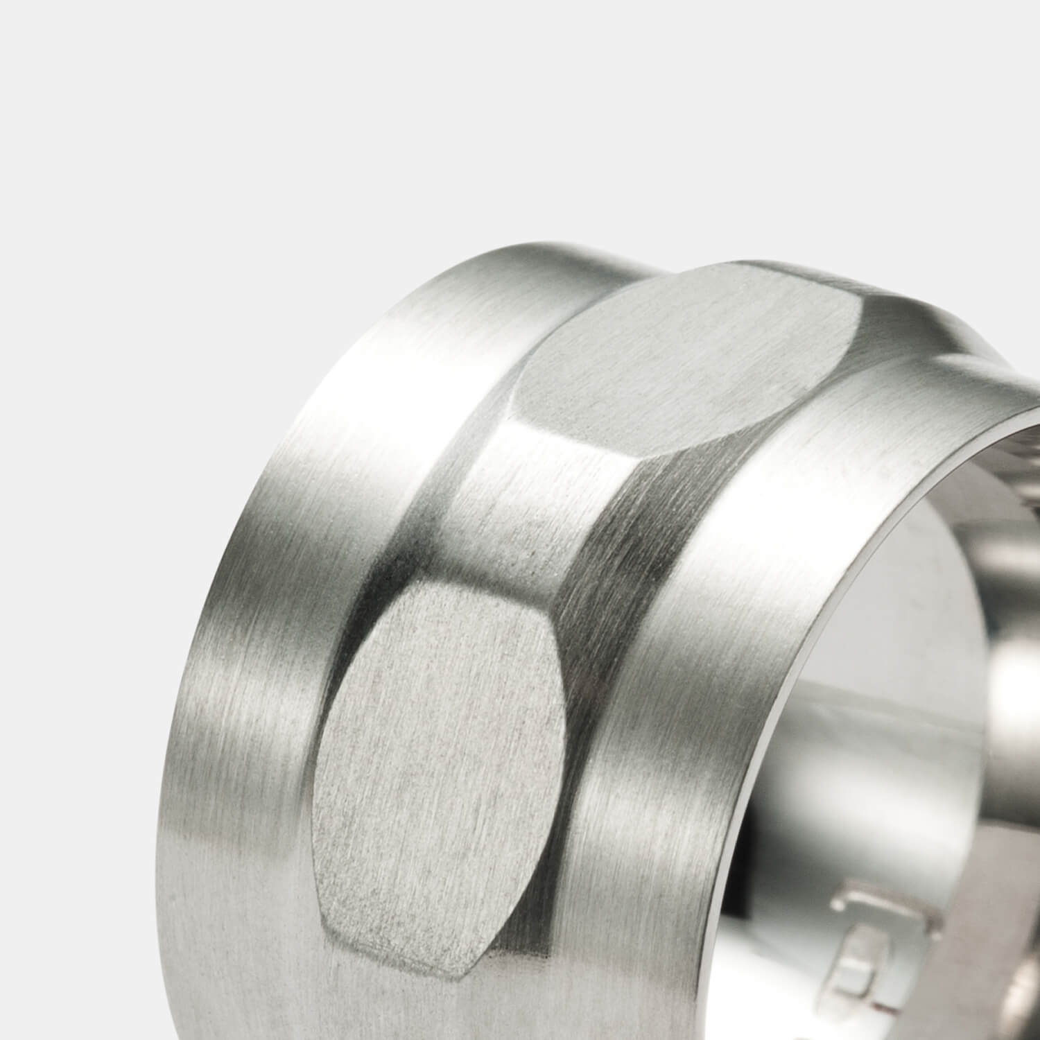 Edgy Ring