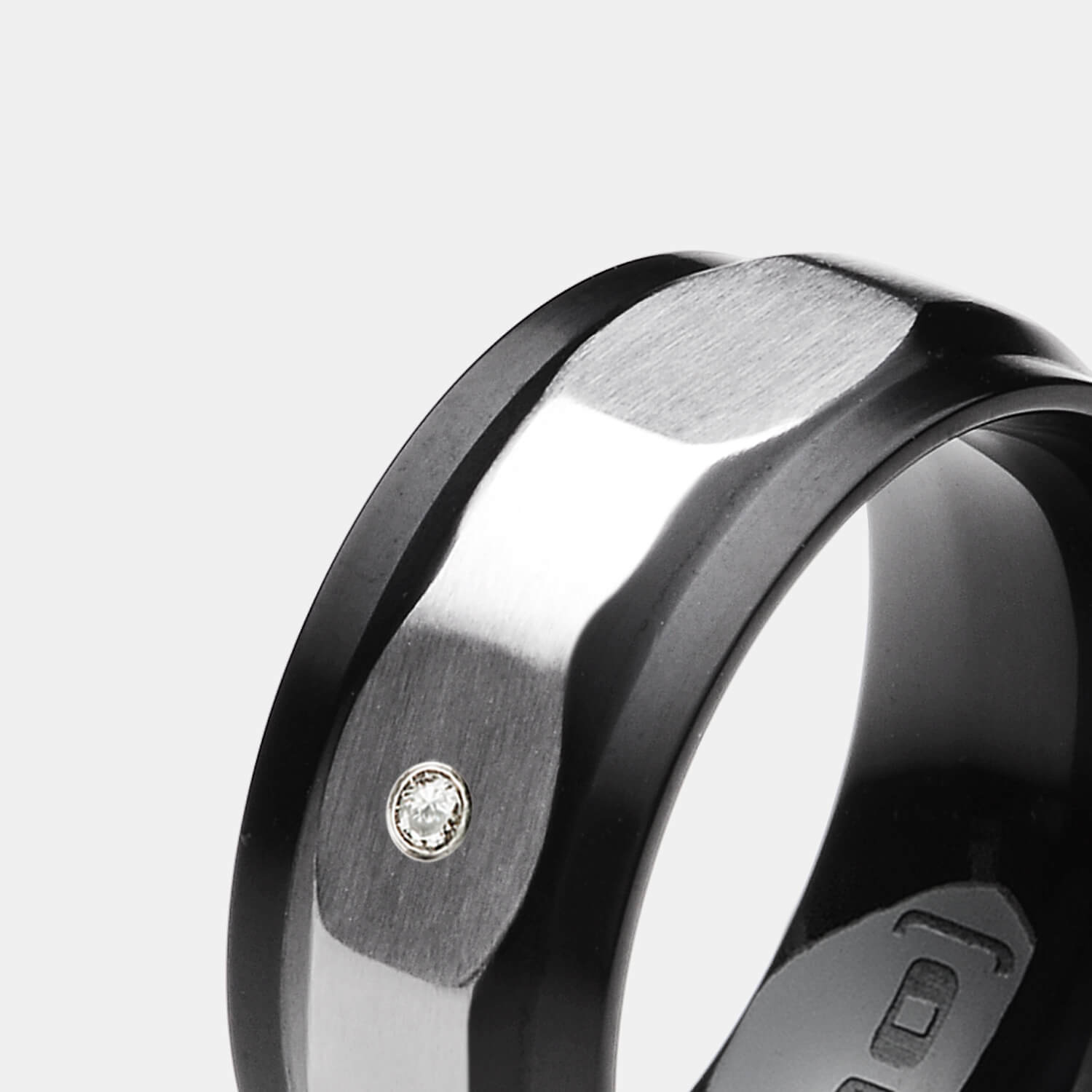 Edgy Ring, Diamant