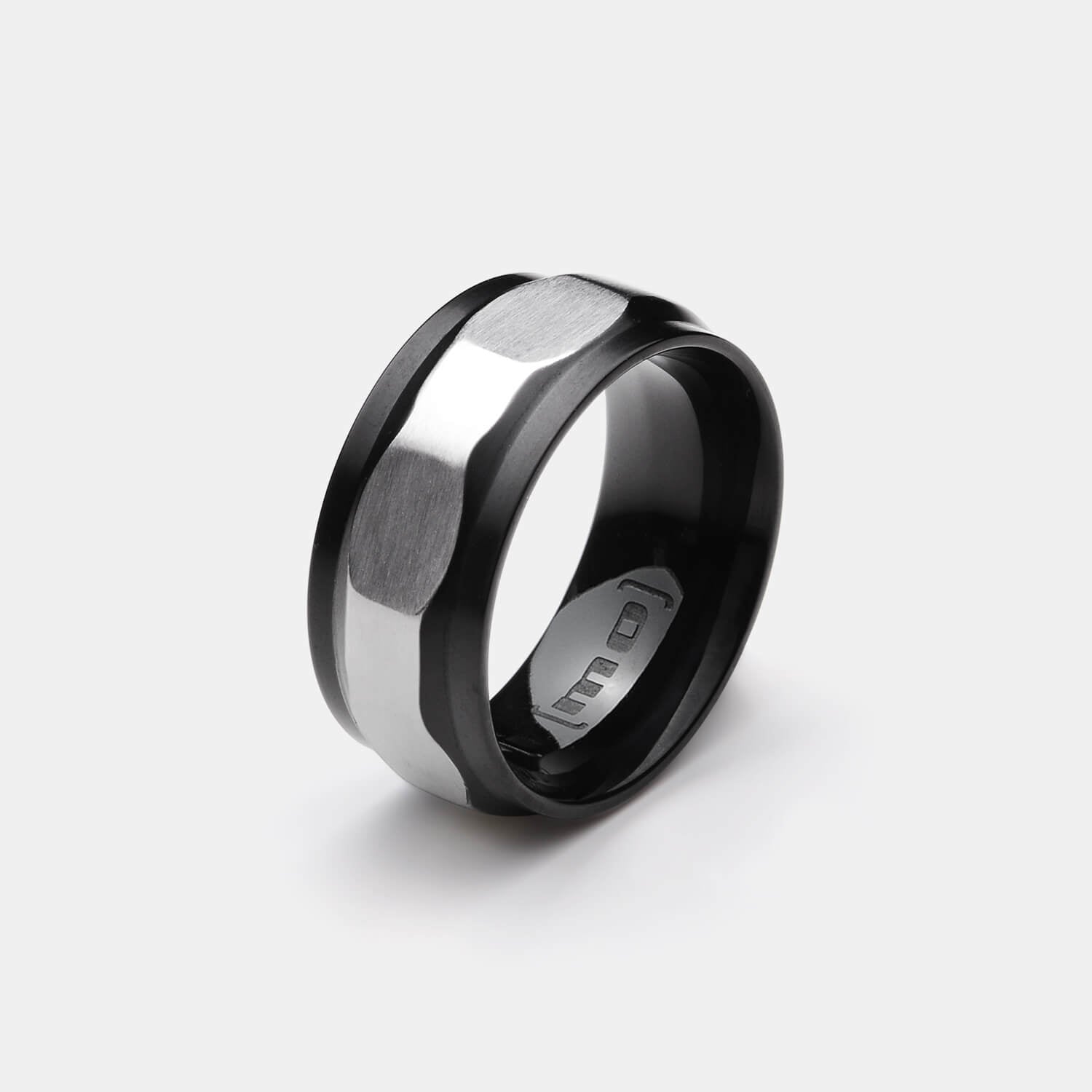 Edgy Ring