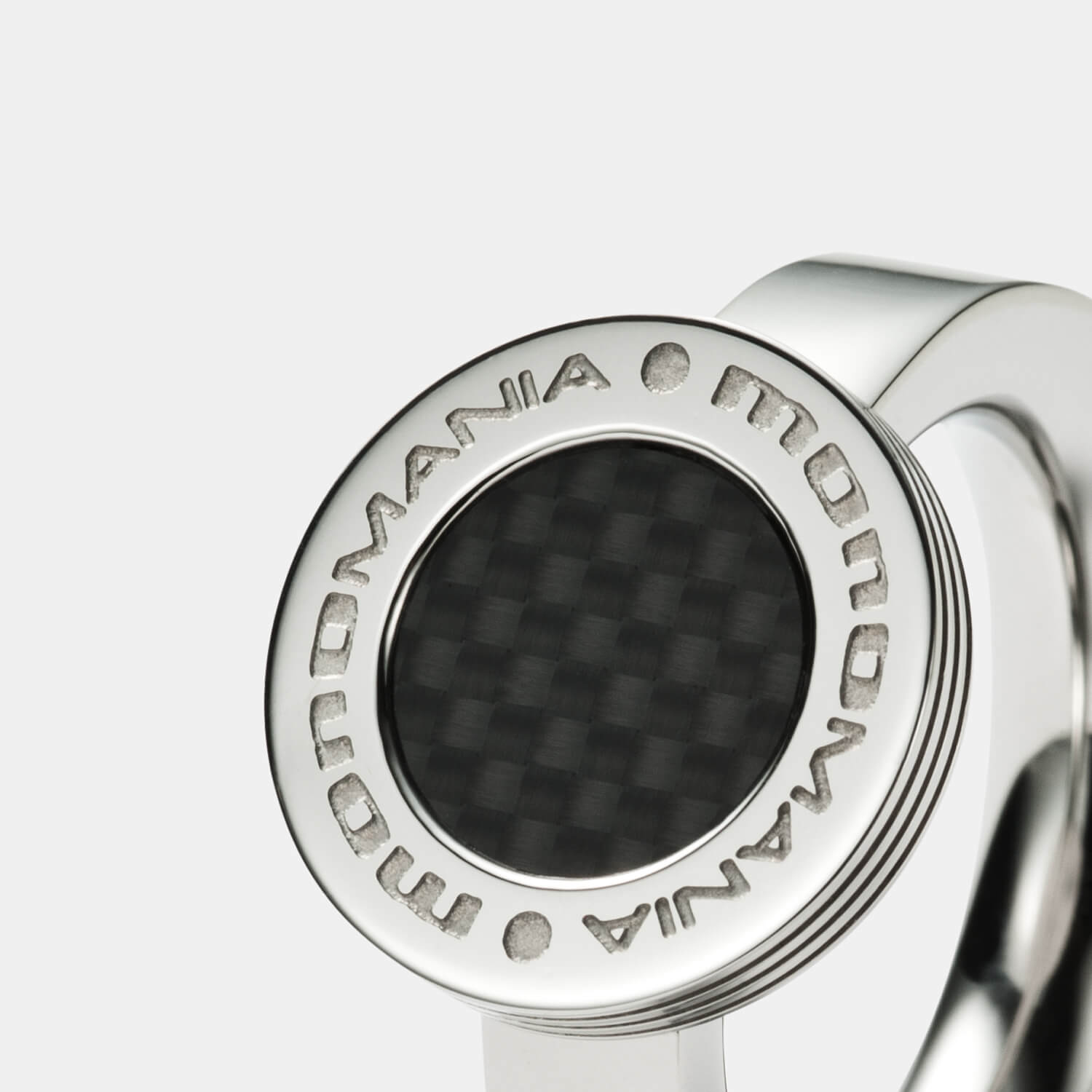 Identity Ring, Karbon