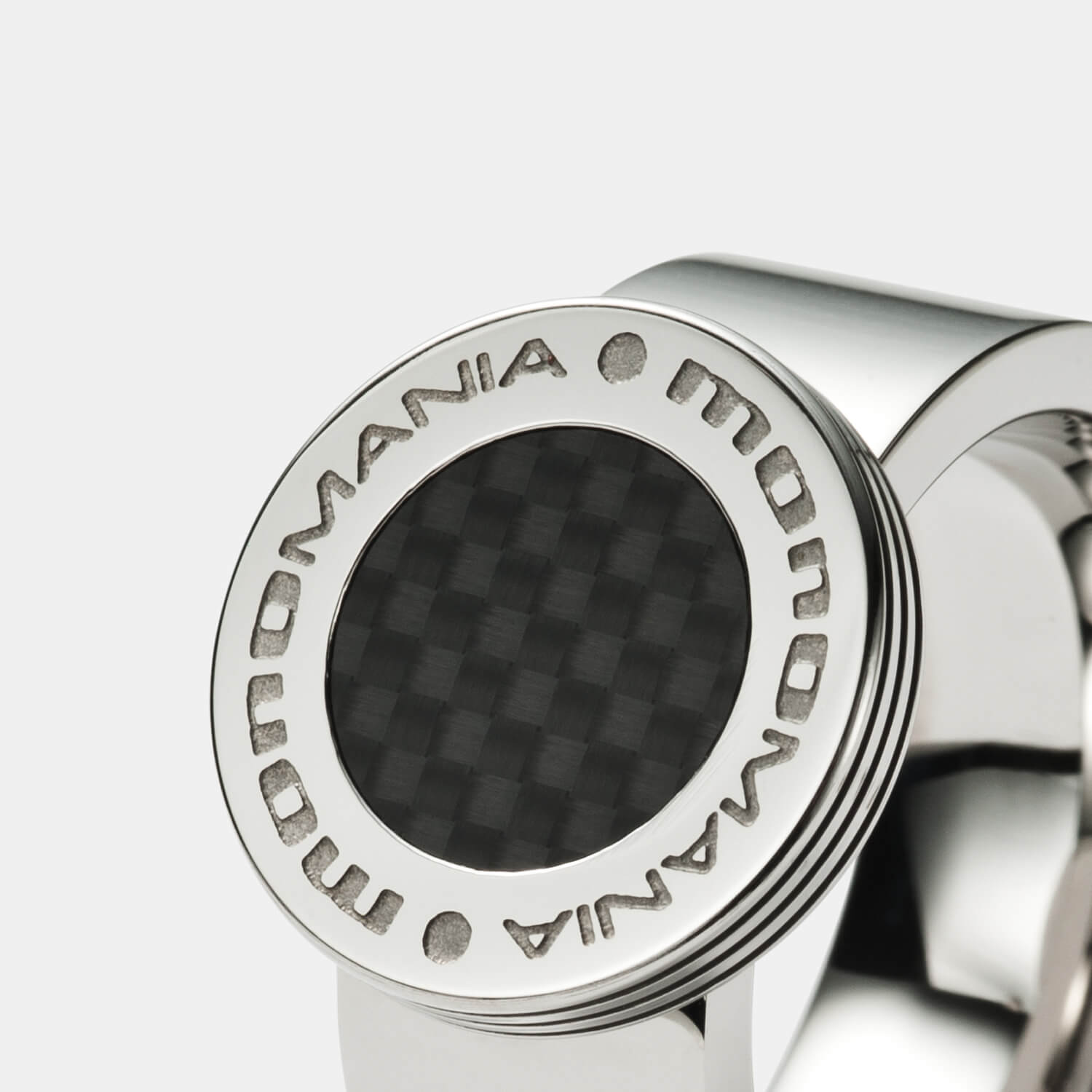 Identity Ring, Karbon