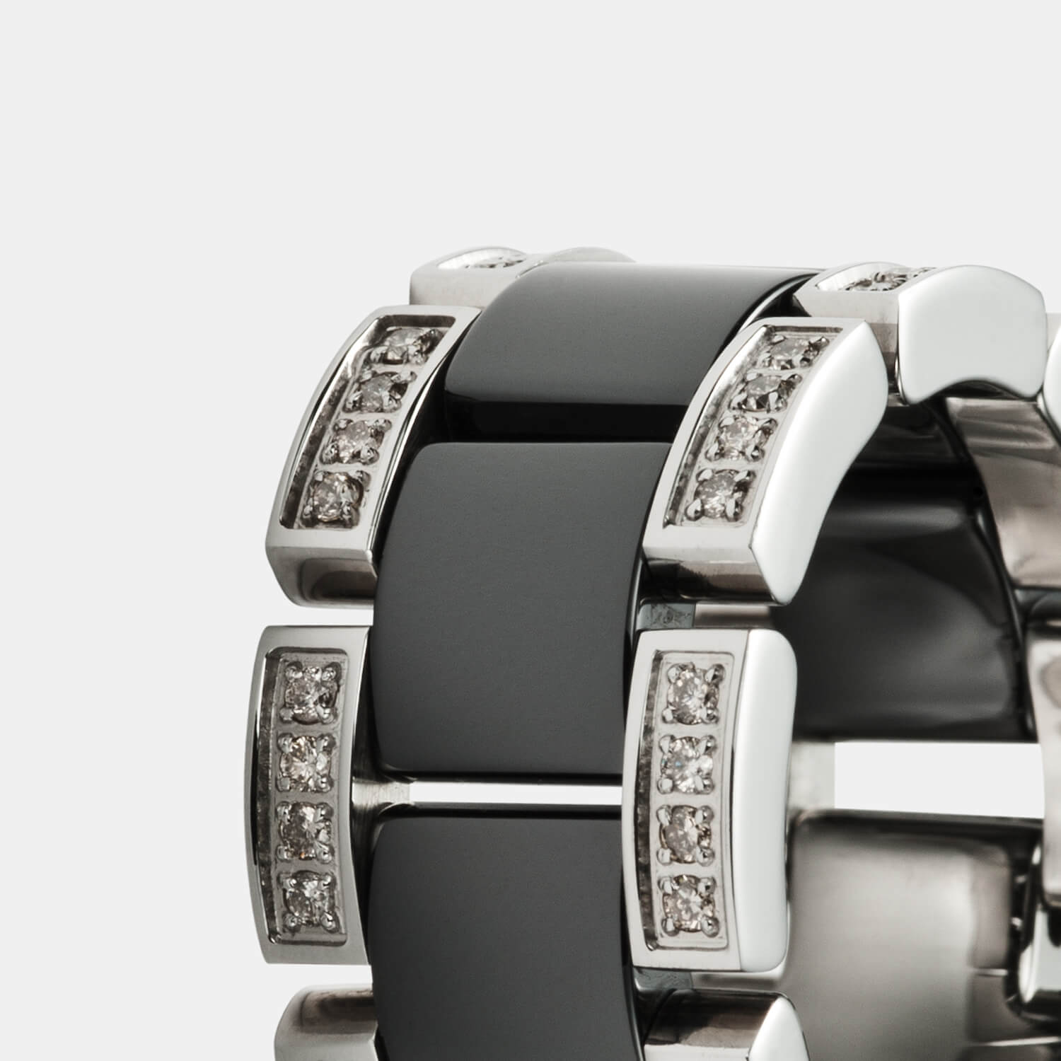 Infinity Gliederring, Keramik