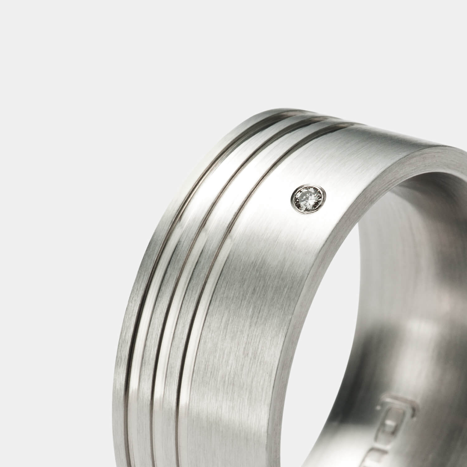 Pure Ring, Diamant