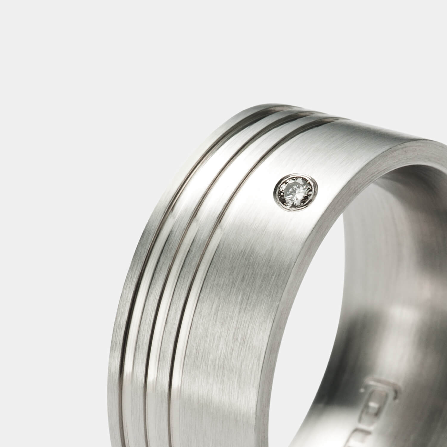 Pure Ring, Diamant