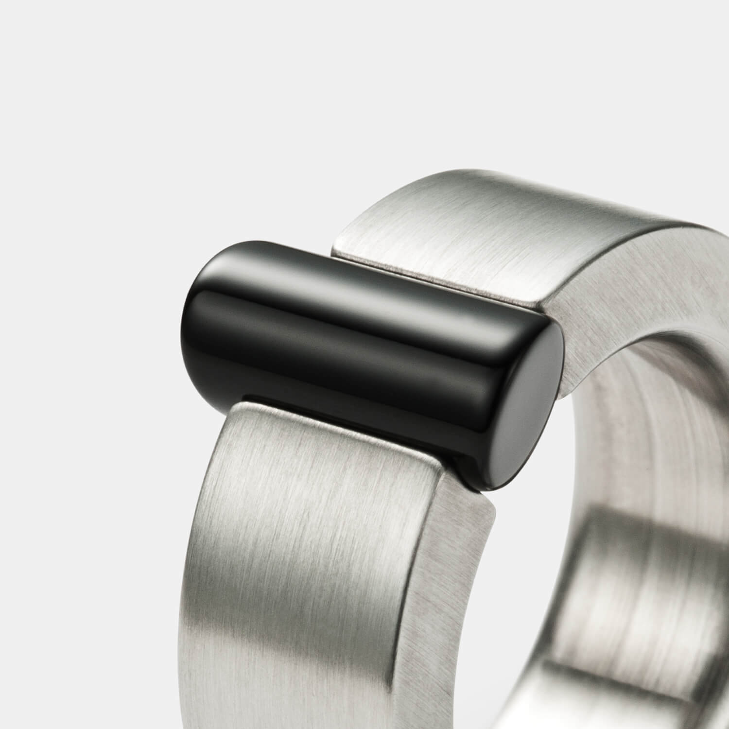 Sphere Spannring, Onyx