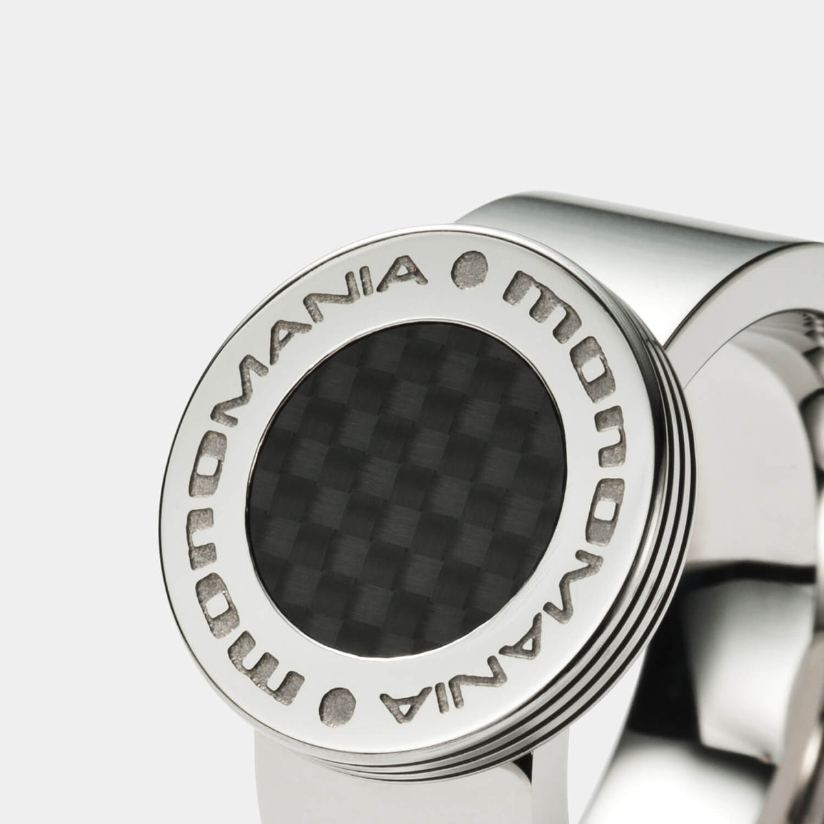 Identity Ring, Karbon